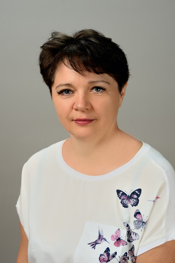 Плотникова Елена Анатольевна.